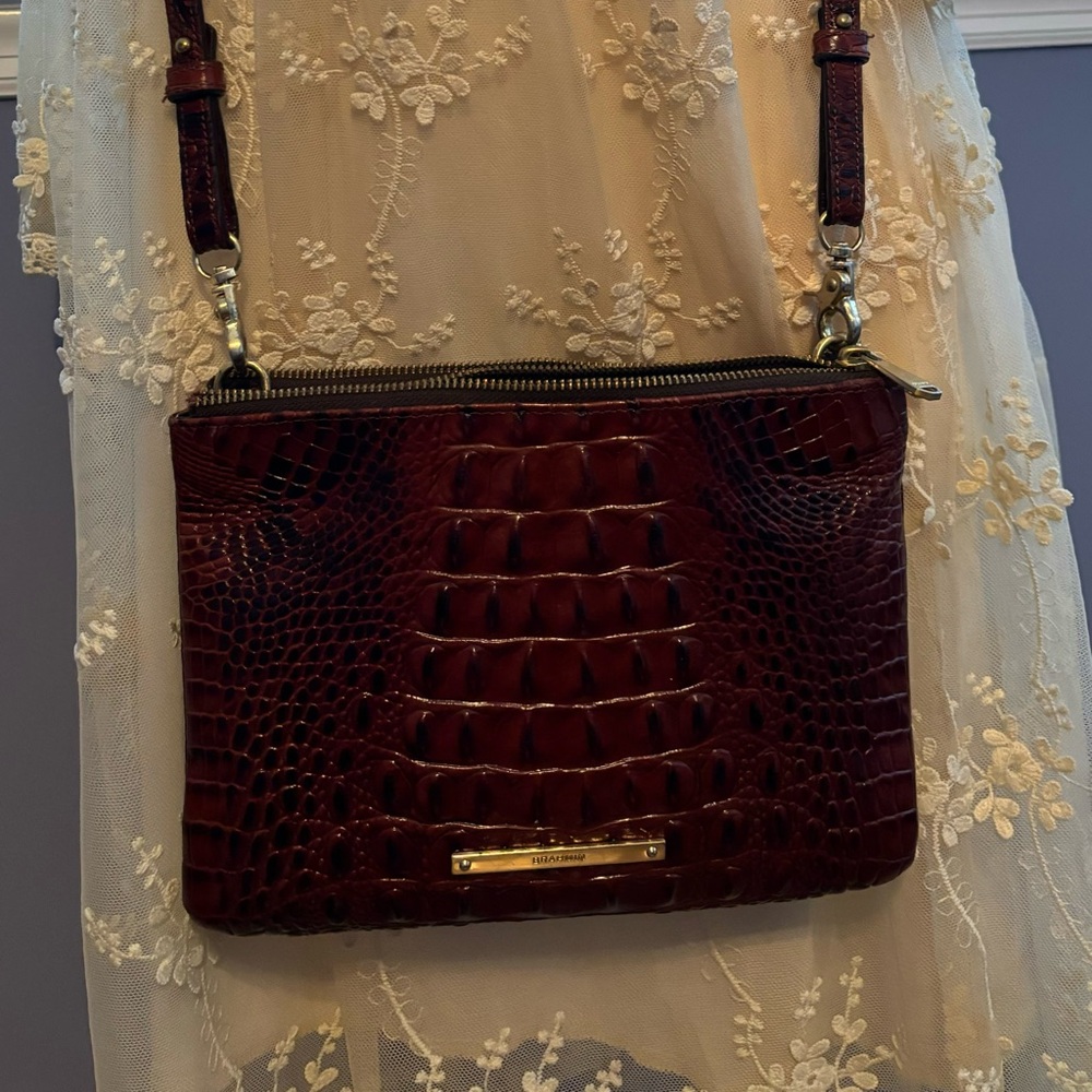 SPECIAL Like New Chestnut Colored Croc Embossed Brahmin Crossbody